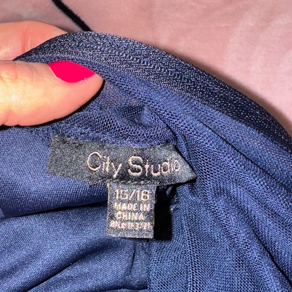 Formal Dress. - Picture 9 of 9